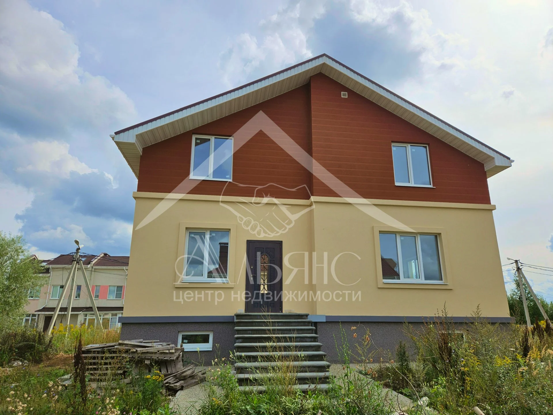 3-этажный коттедж, 284 м², 11 соток - миниатюра 2