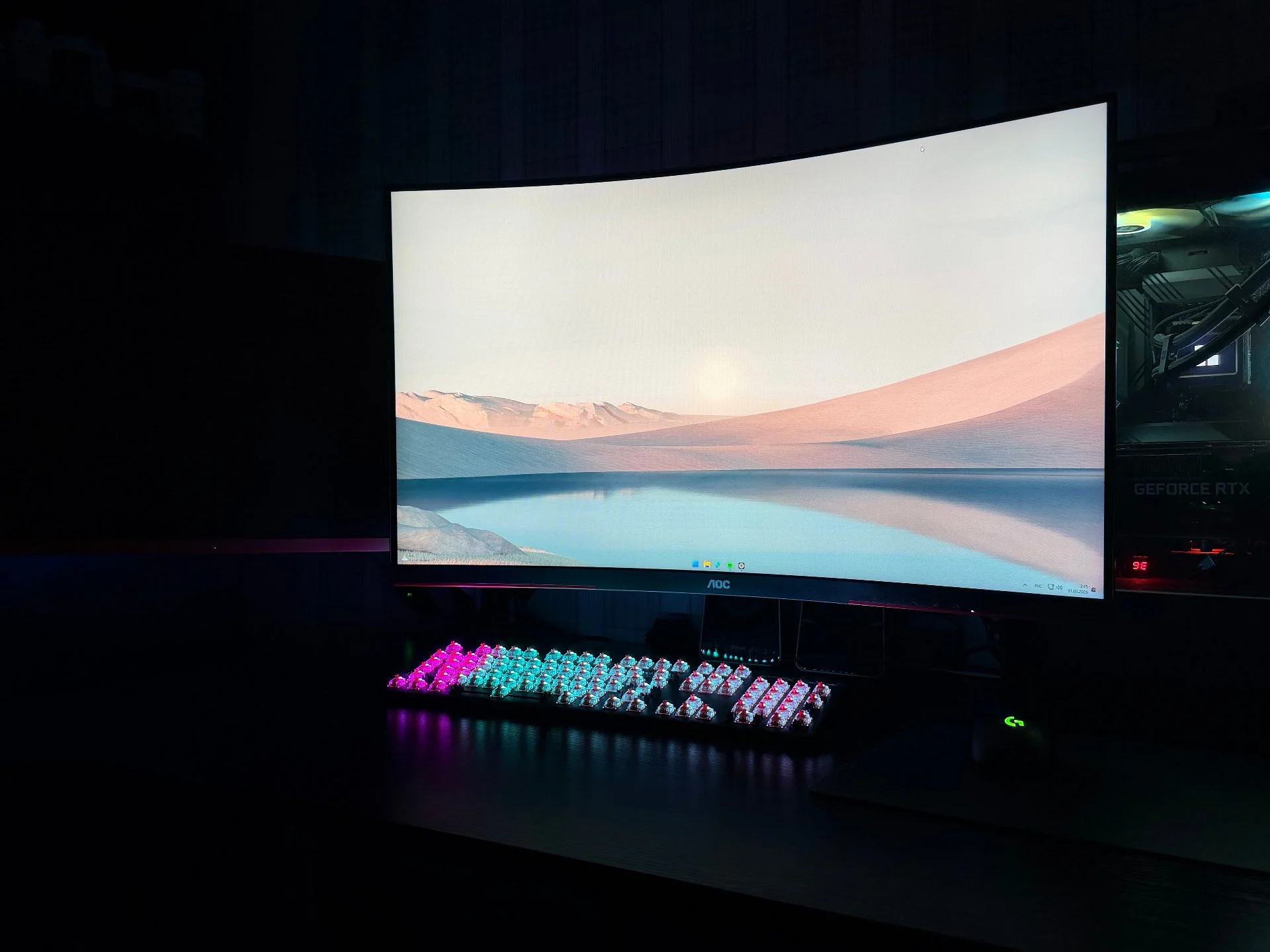 Игровой сетап монитор AOC 32 - изображение 1