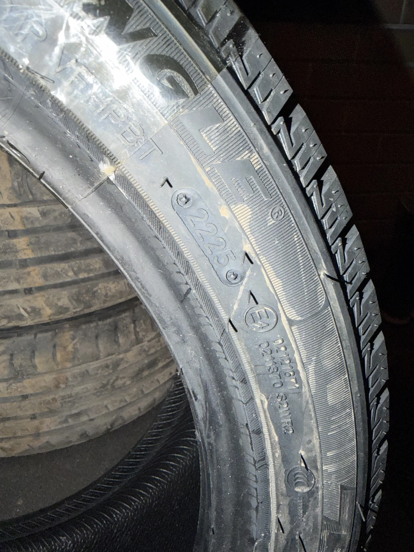 Зимняя шина TRIANGLE 225/45R18 95T - миниатюра 3