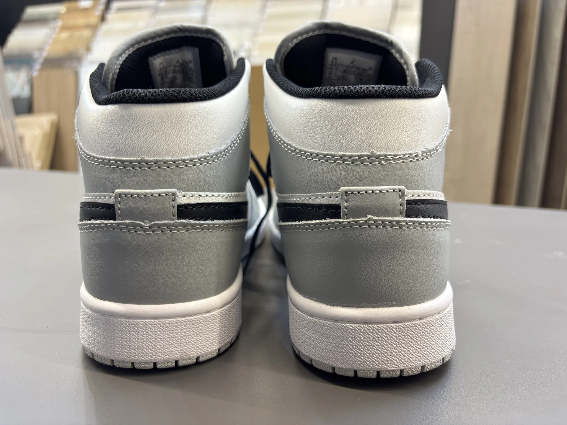 Nike Air Jordan 1 Low - миниатюра 4