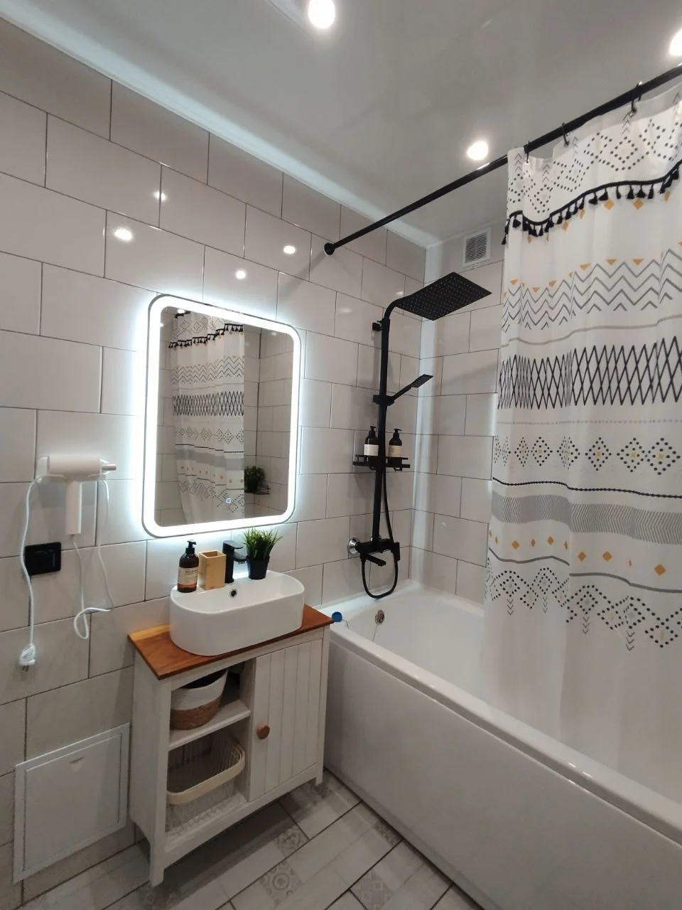 Уютная студия Style studio apartments - миниатюра 9
