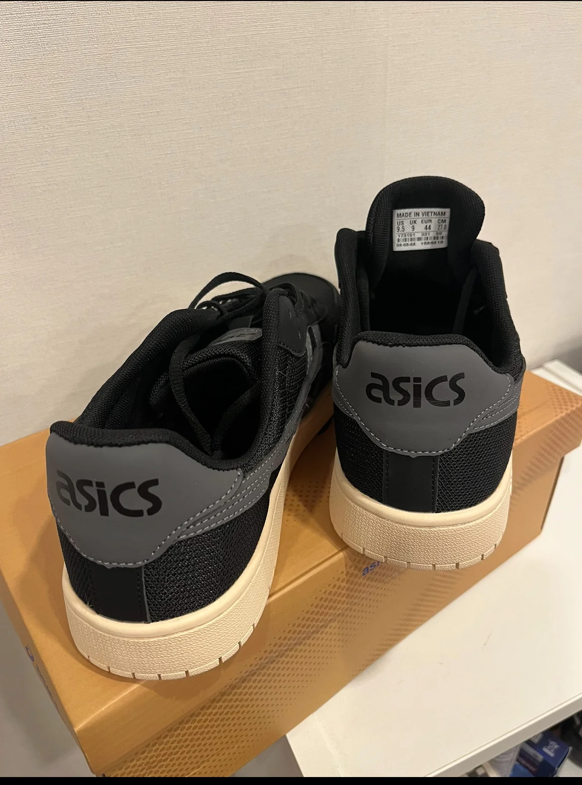 Кроссовки ASICS - миниатюра 6