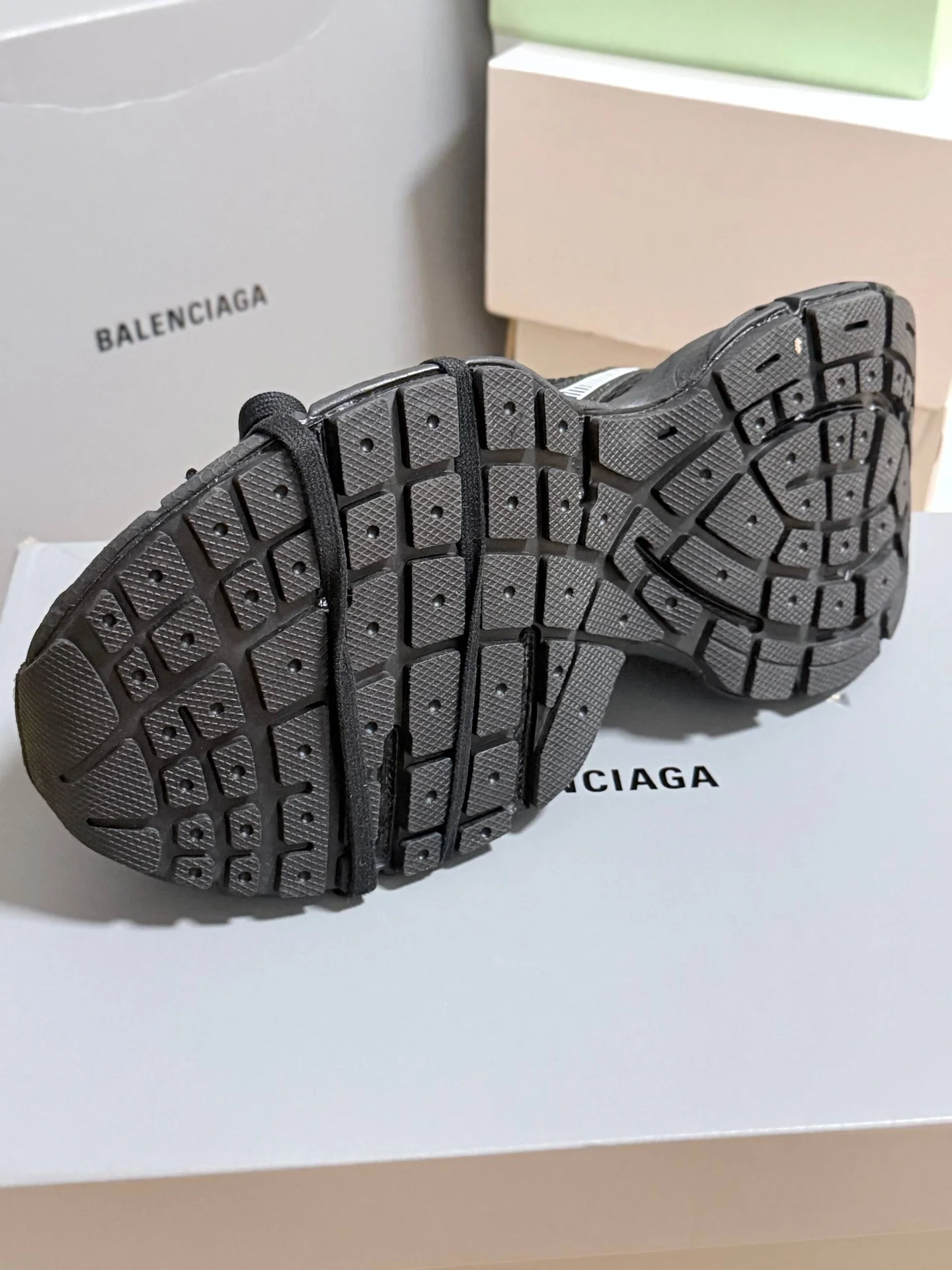 Кроссовки Balenciaga - миниатюра 3