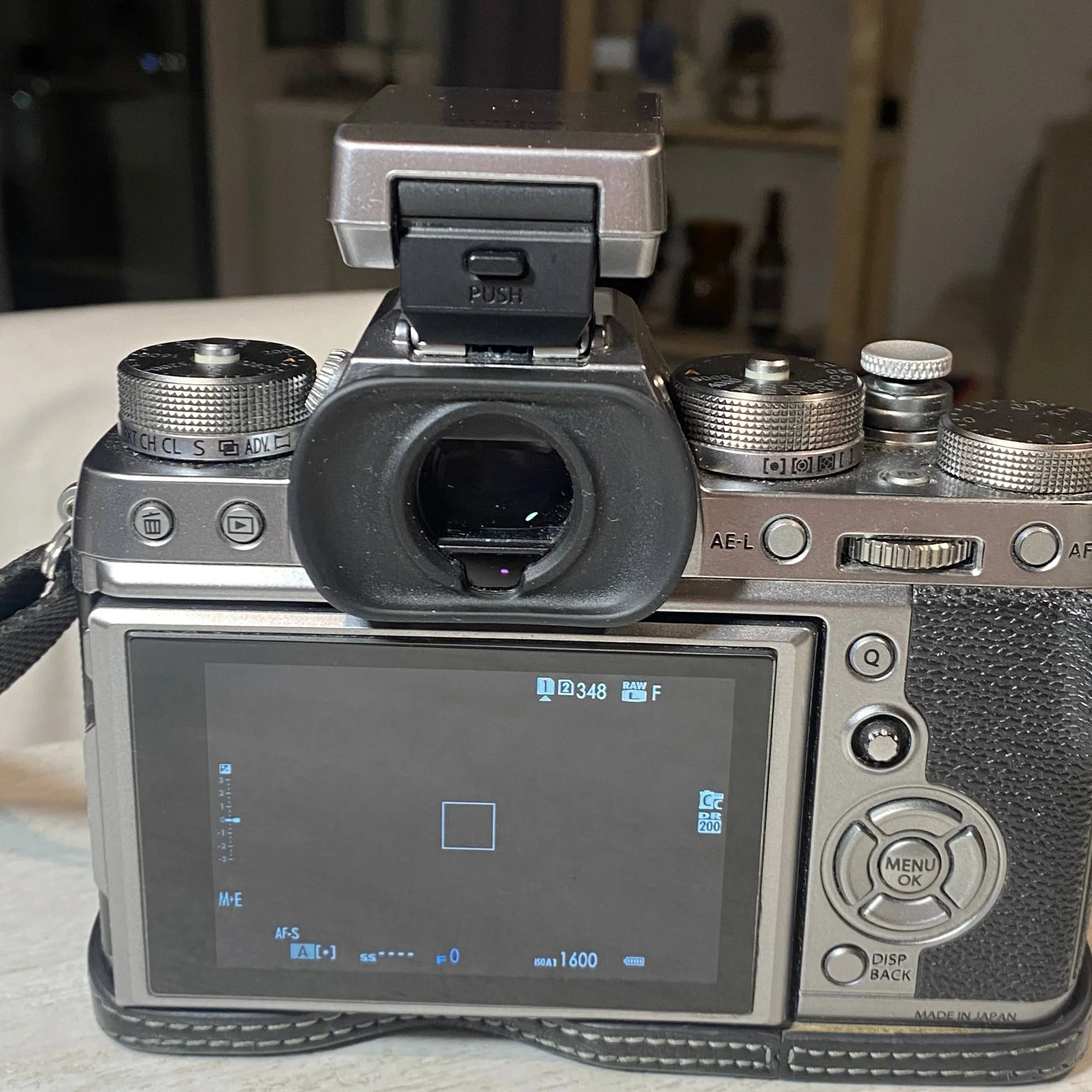 Fujifilm X-T2 Graphite Silver (Japan) + 5 АКБ - миниатюра 4