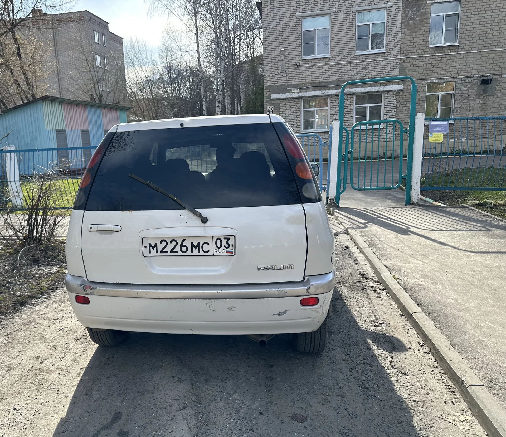 Toyota raum - миниатюра 4
