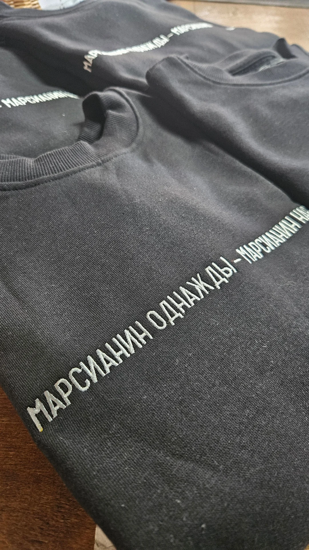 Машинная вышивка на футболках и худи - миниатюра 16
