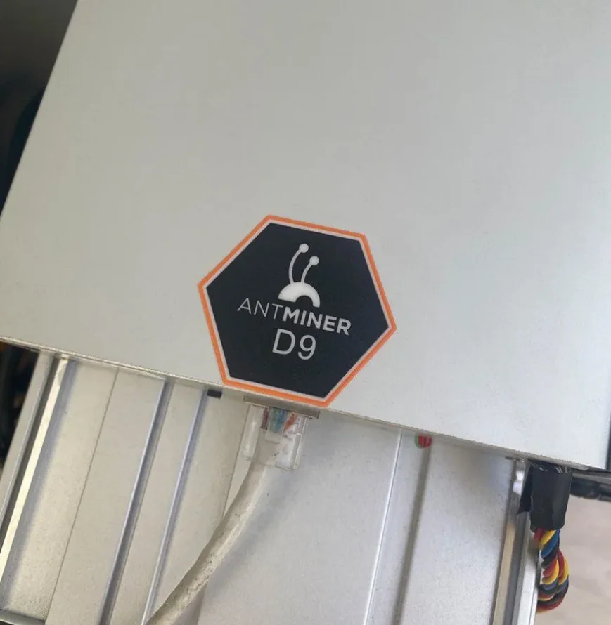 Bitmain Antminer D9 1.77 THs - миниатюра 2