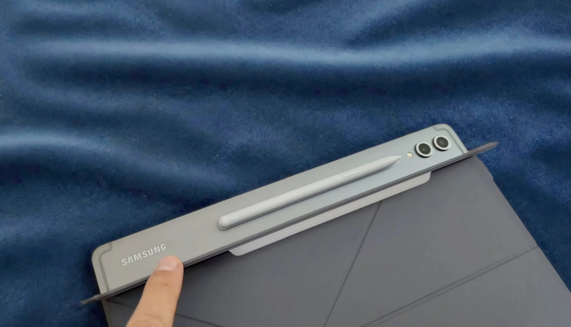 Samsung Galaxy Tab S10+ 12/512GB - миниатюра 2
