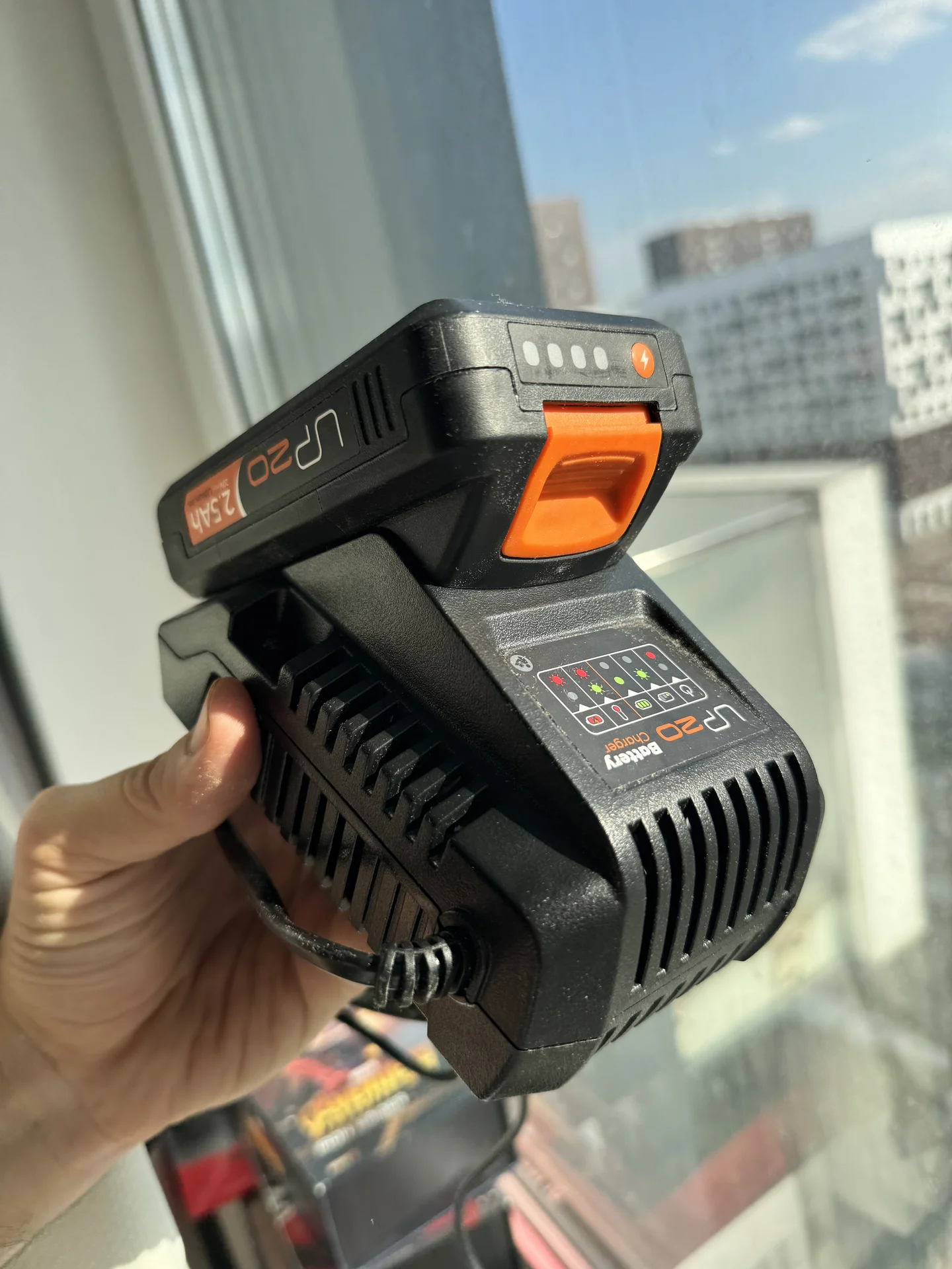 Аккумуляторный лобзик Dexter Pro MAX + зарядка - миниатюра 4