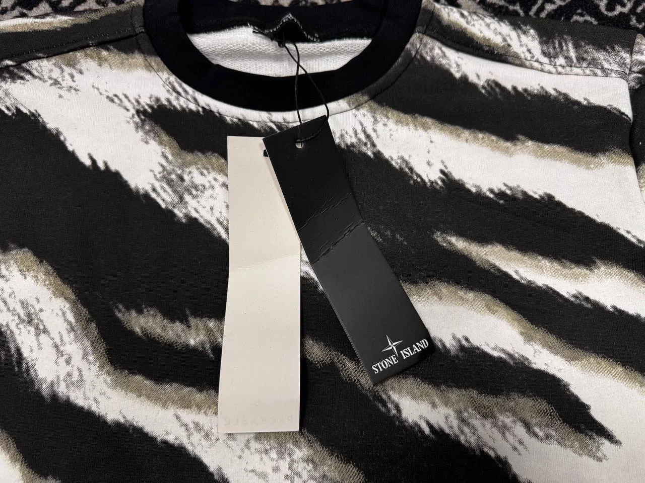 Свитер Stone Island Tiger Camo (Хит 2026) - миниатюра 3