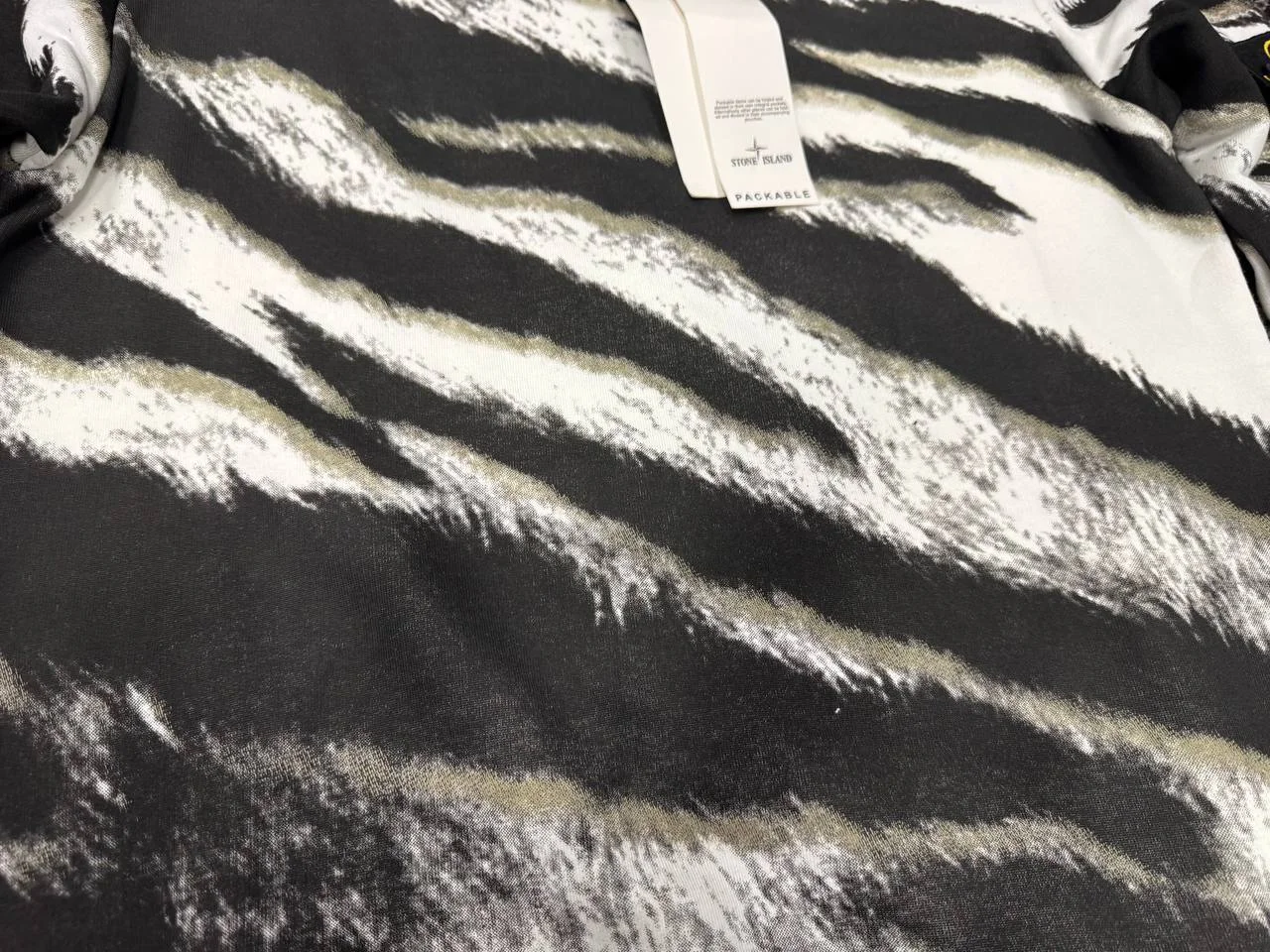Свитер Stone Island Tiger Camo (Хит 2026) - миниатюра 7