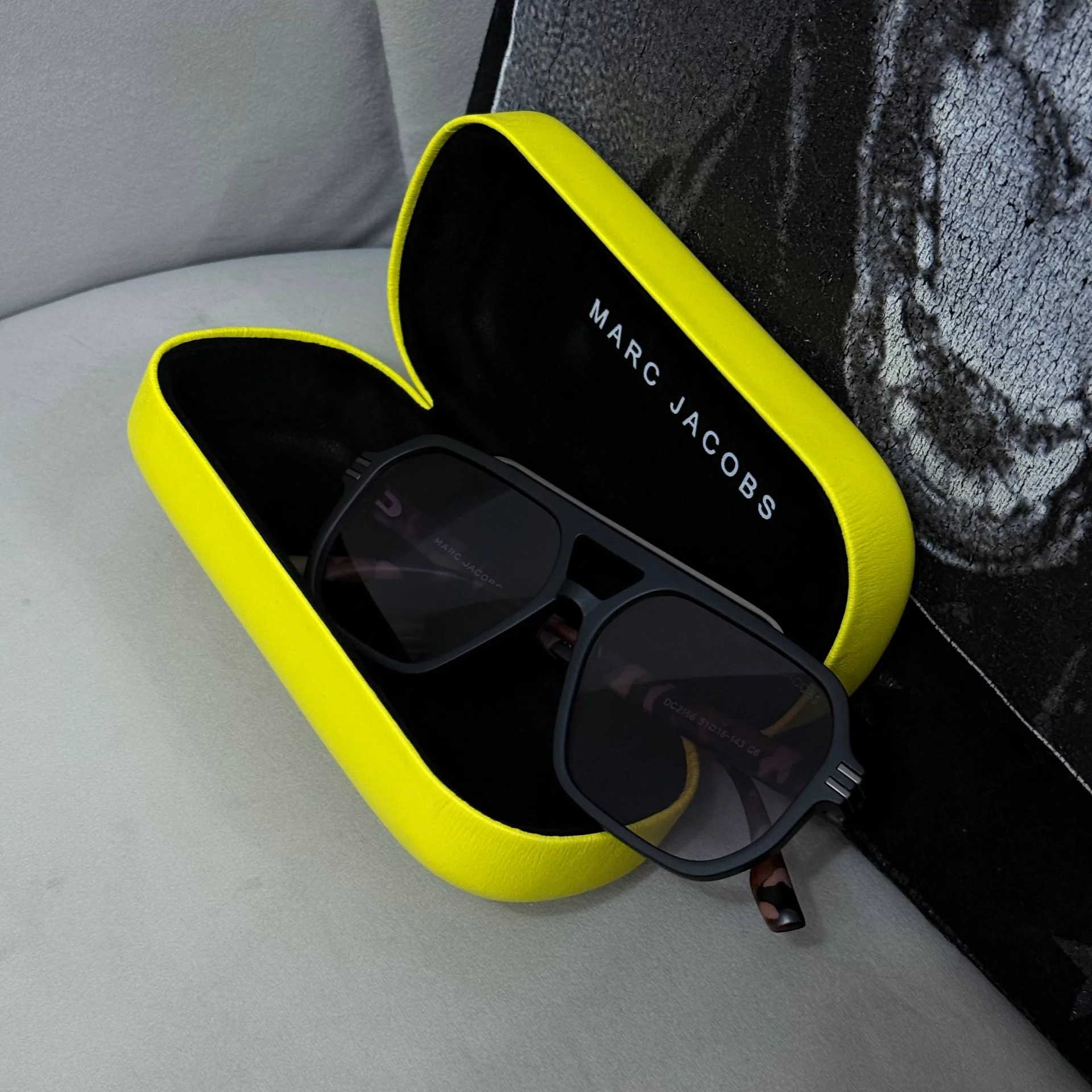 Солнцезащитные очки Marc Jacobs - миниатюра 4