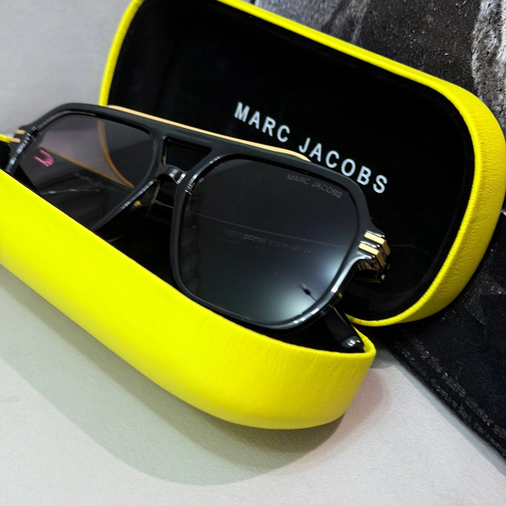 Солнцезащитные очки Marc Jacobs - миниатюра 5