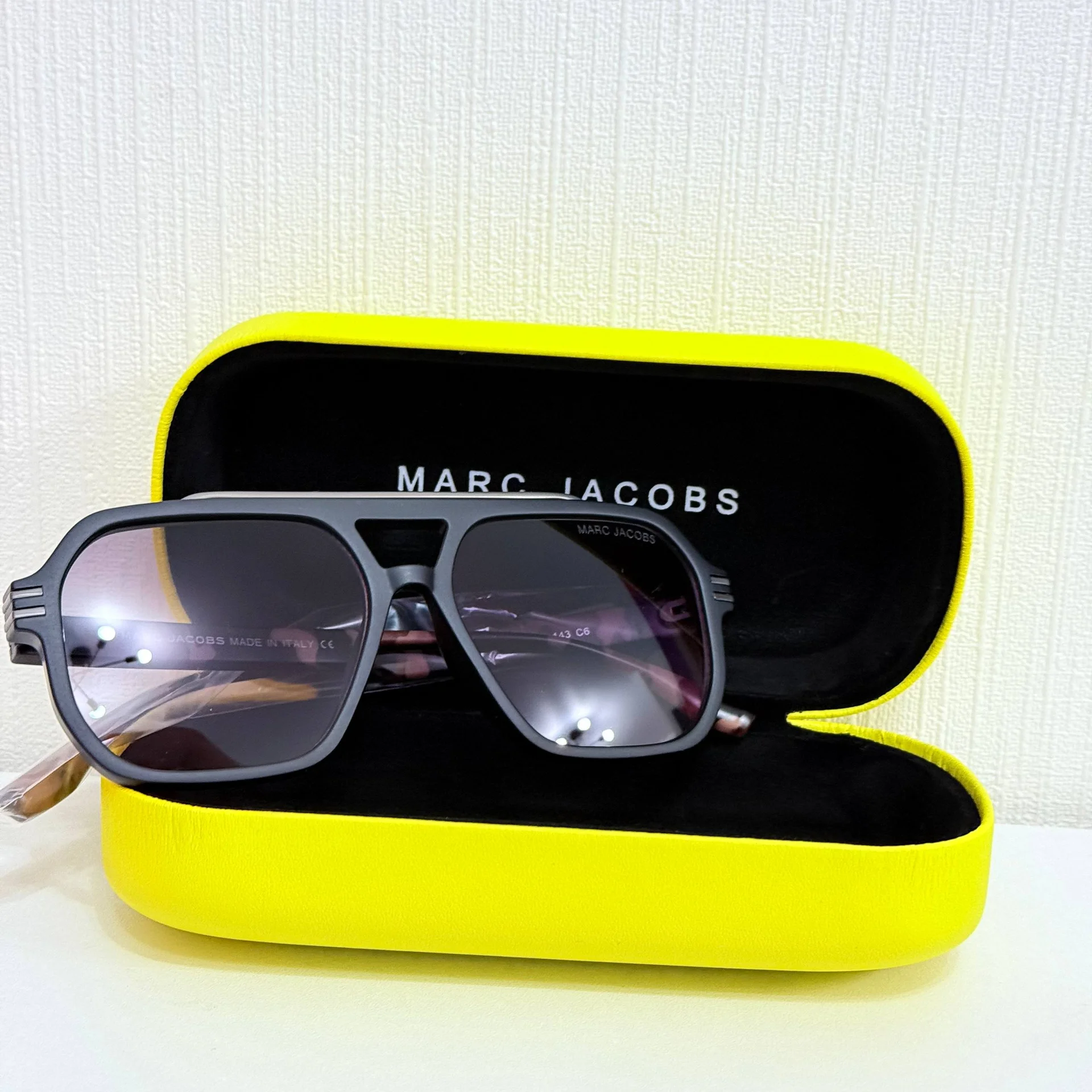 Солнцезащитные очки Marc Jacobs - миниатюра 8