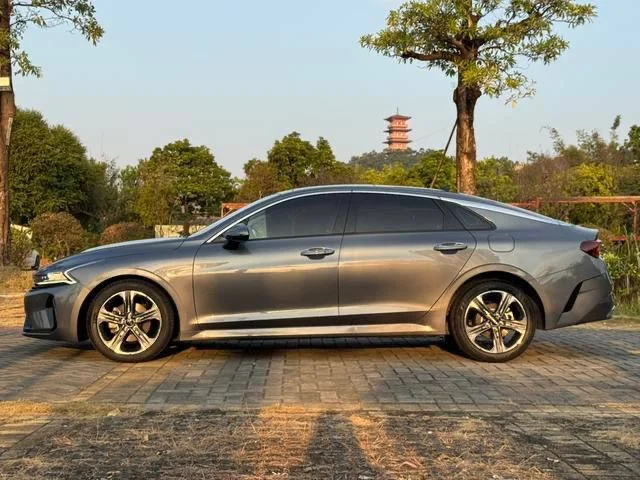 Kia K5 - миниатюра 4