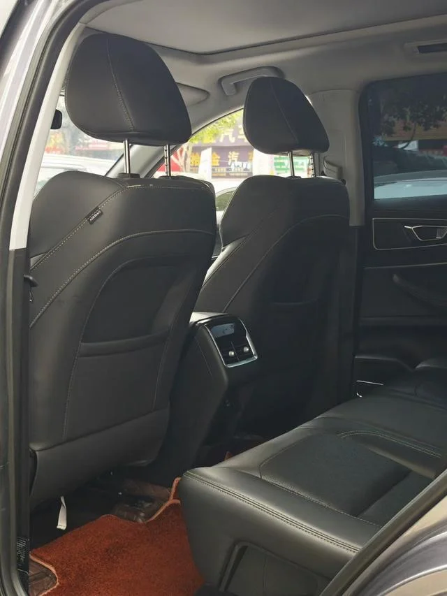 Chery Tiggo 8 - миниатюра 9