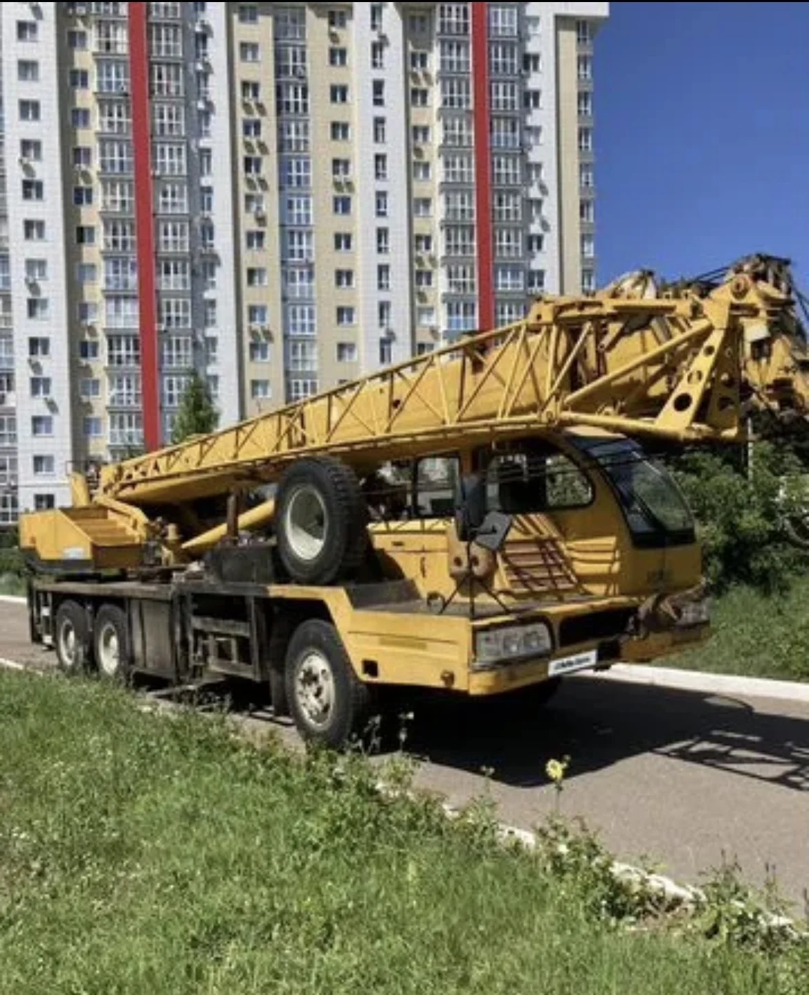 Автокран - изображение 1