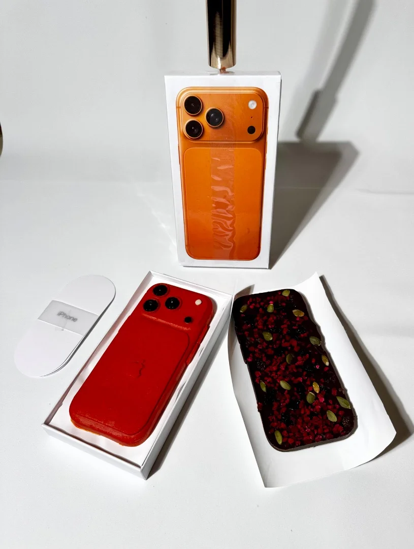 Шоколадный iPhone 17 Pro Max с коробкой - миниатюра 4