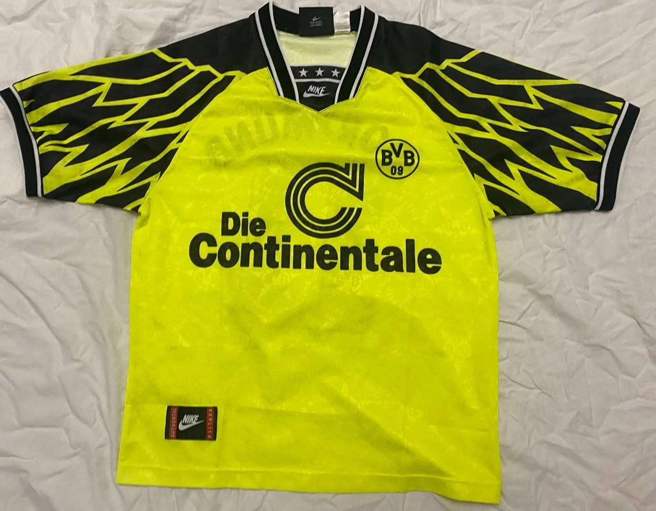 Футболка Фк Borussia Dortmund - изображение 1