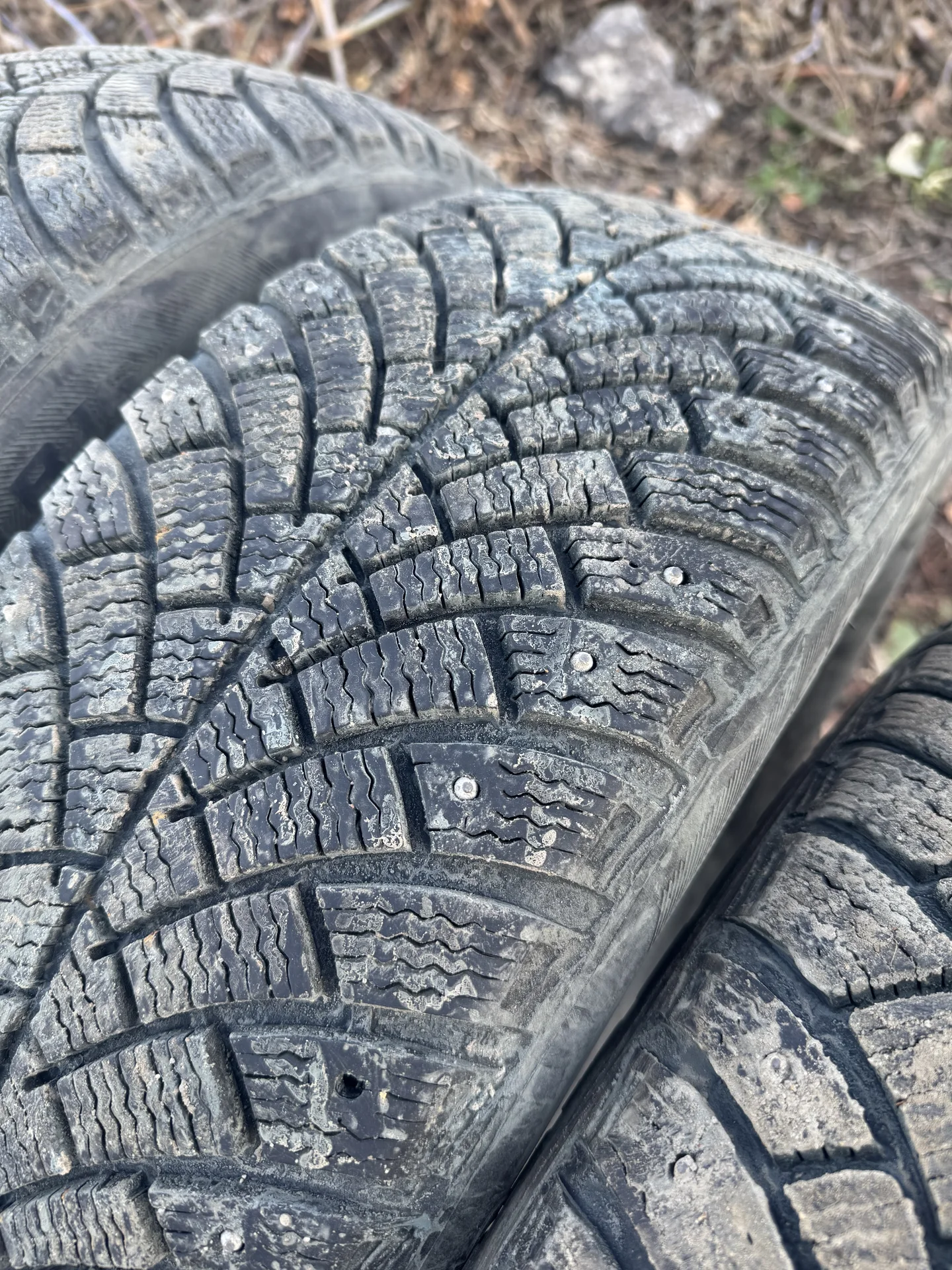 Зимняя резина BFGoodrich 205/60/16 - миниатюра 2