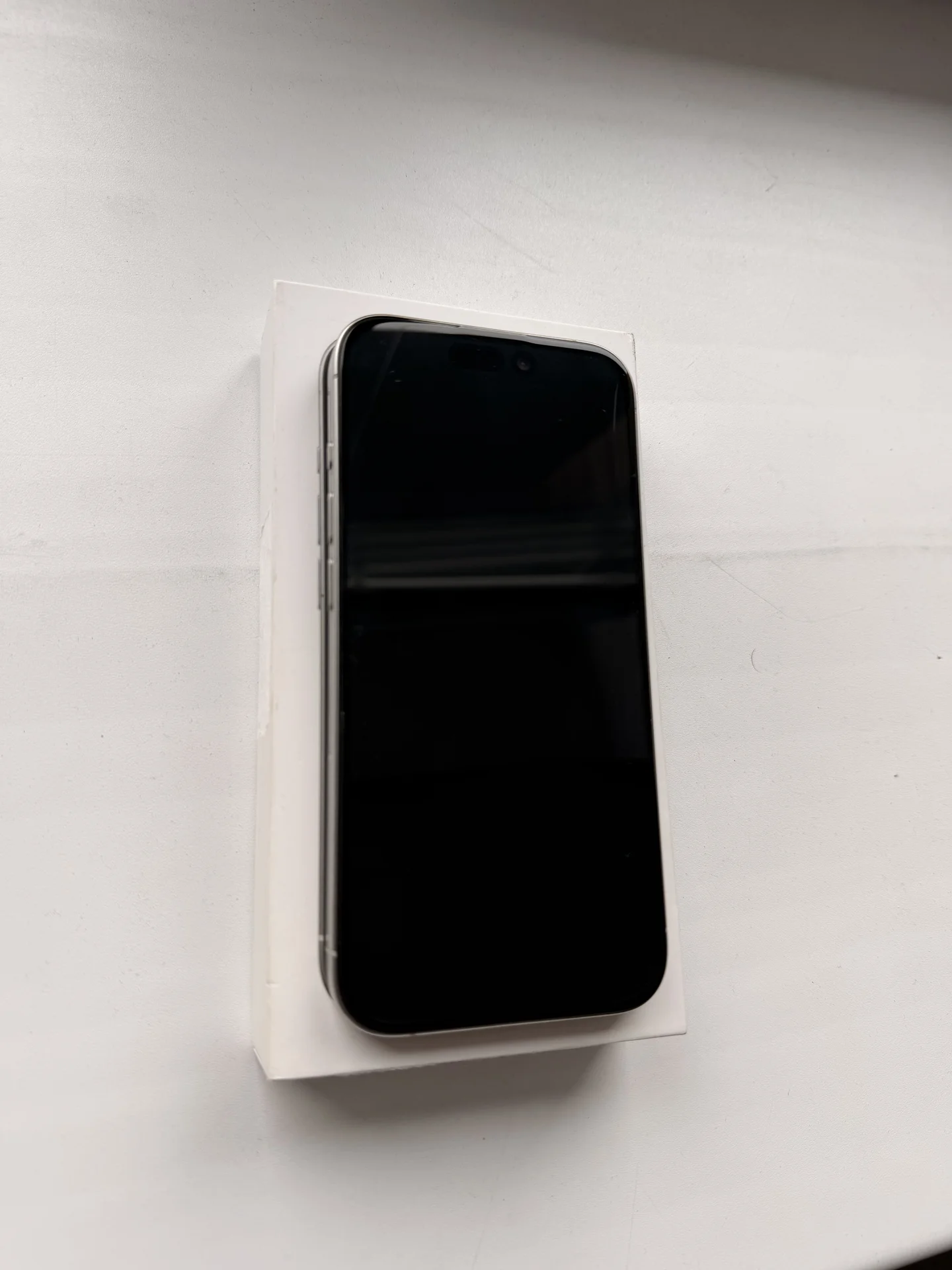 iPhone 15 Pro 128GB White - миниатюра 5