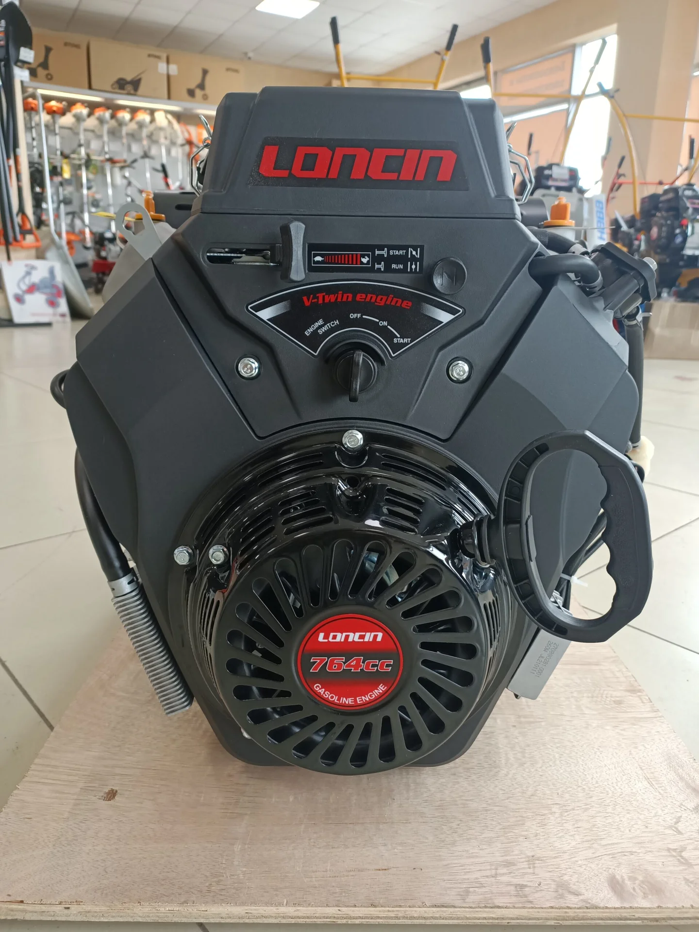 Двигатель Loncin LC2V80FD | 20 Ампер | Вал 25 мм (БЕЗ ГЛУШИТЕЛЯ) - изображение 1