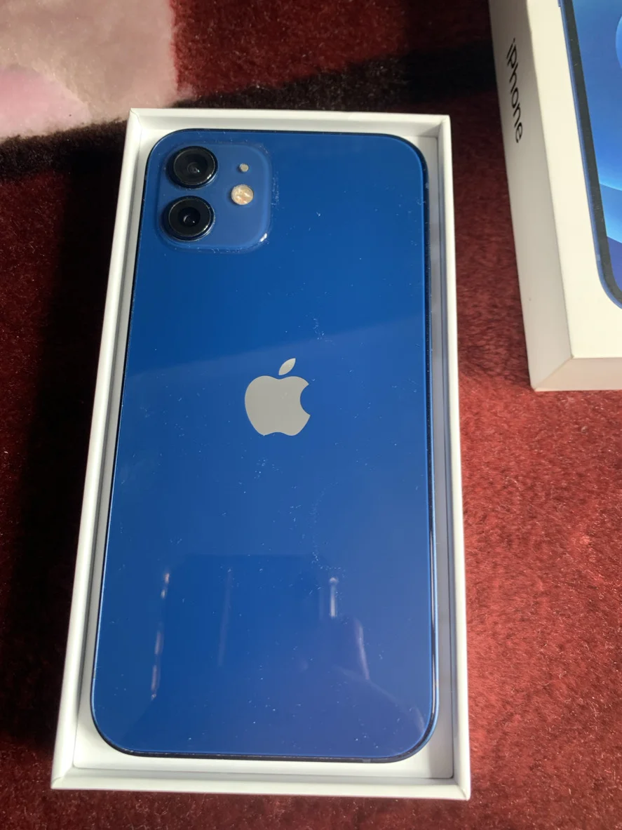 iPhone 12 - изображение 1