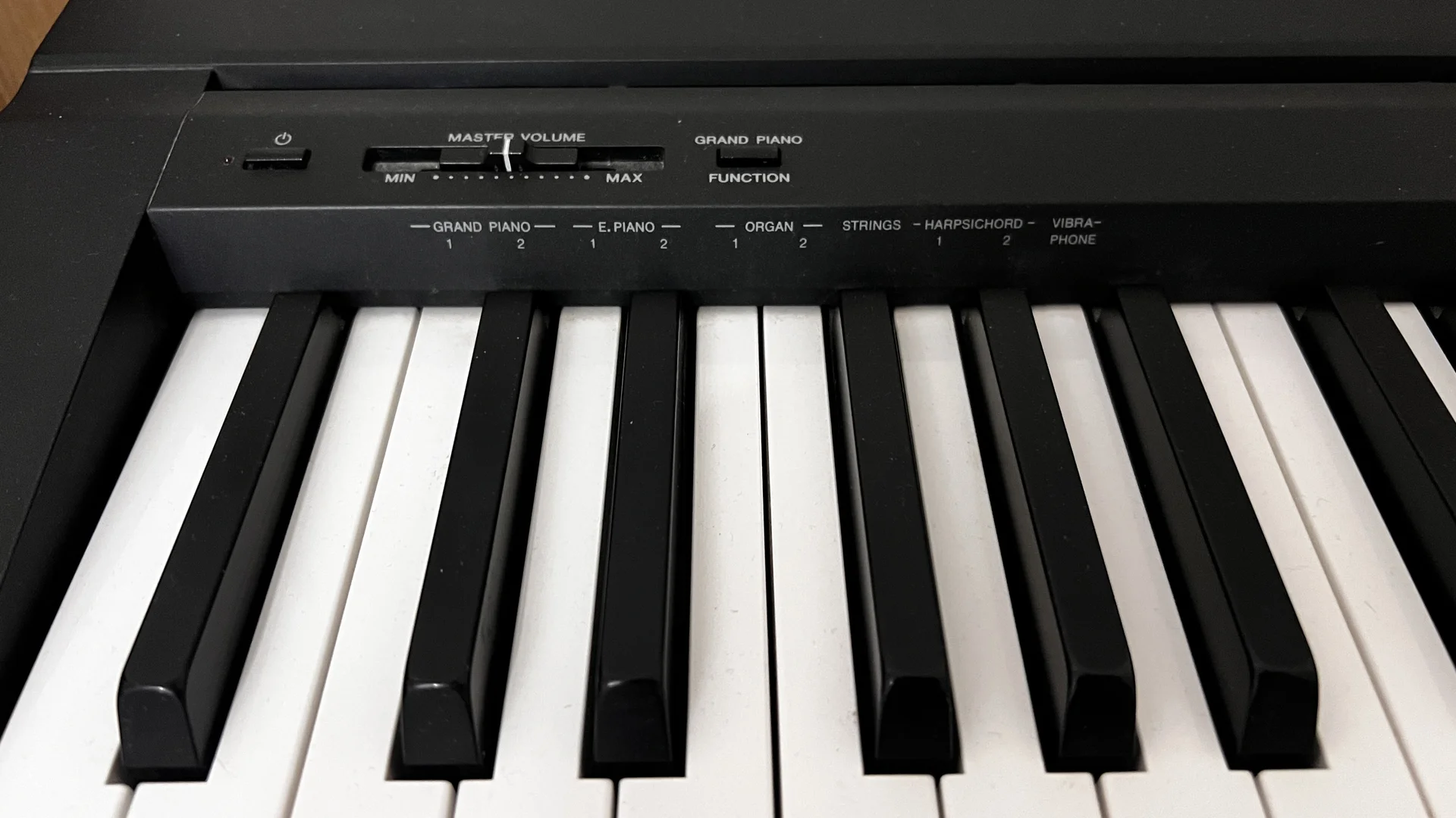 Пианино YAMAHA P45 - миниатюра 2