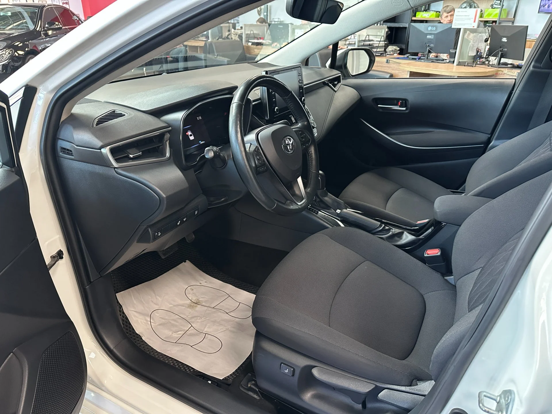 Toyota Corolla 1.6 CVT, 2020, 63 850 км - миниатюра 5