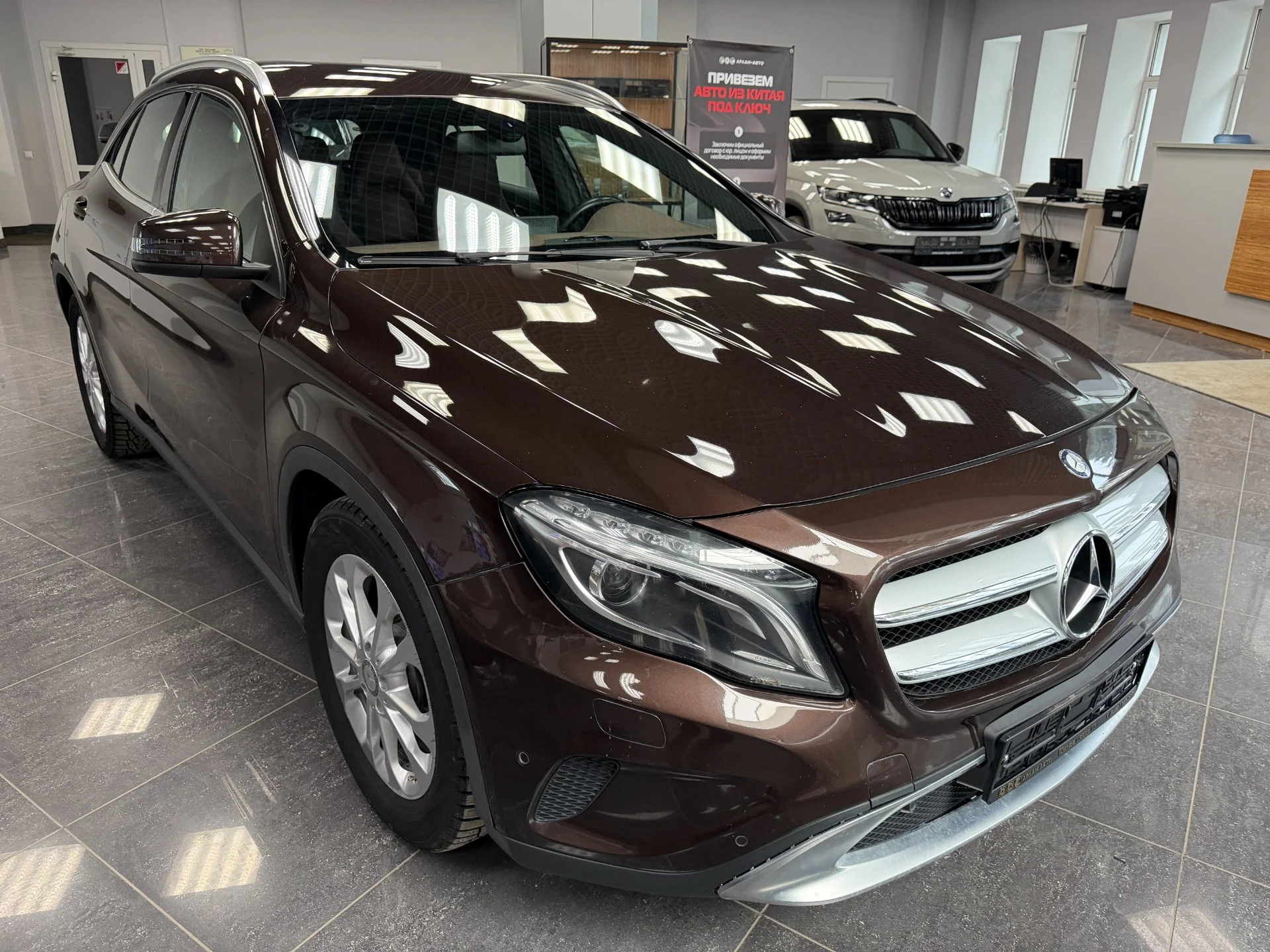 Mercedes-Benz GLA-класс 1.6 AMT, 2014, 321 135 км - миниатюра 2