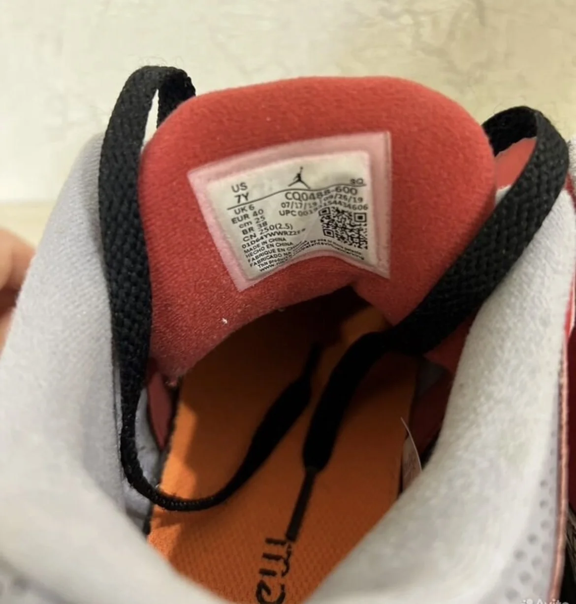 Кроссовки Nike Air Jordan - миниатюра 3