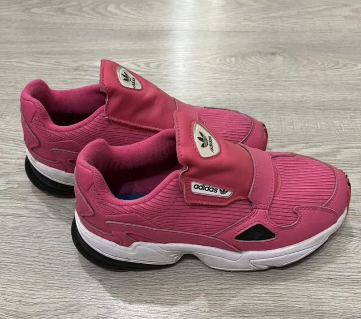 Кроссовки Adidas - изображение 1