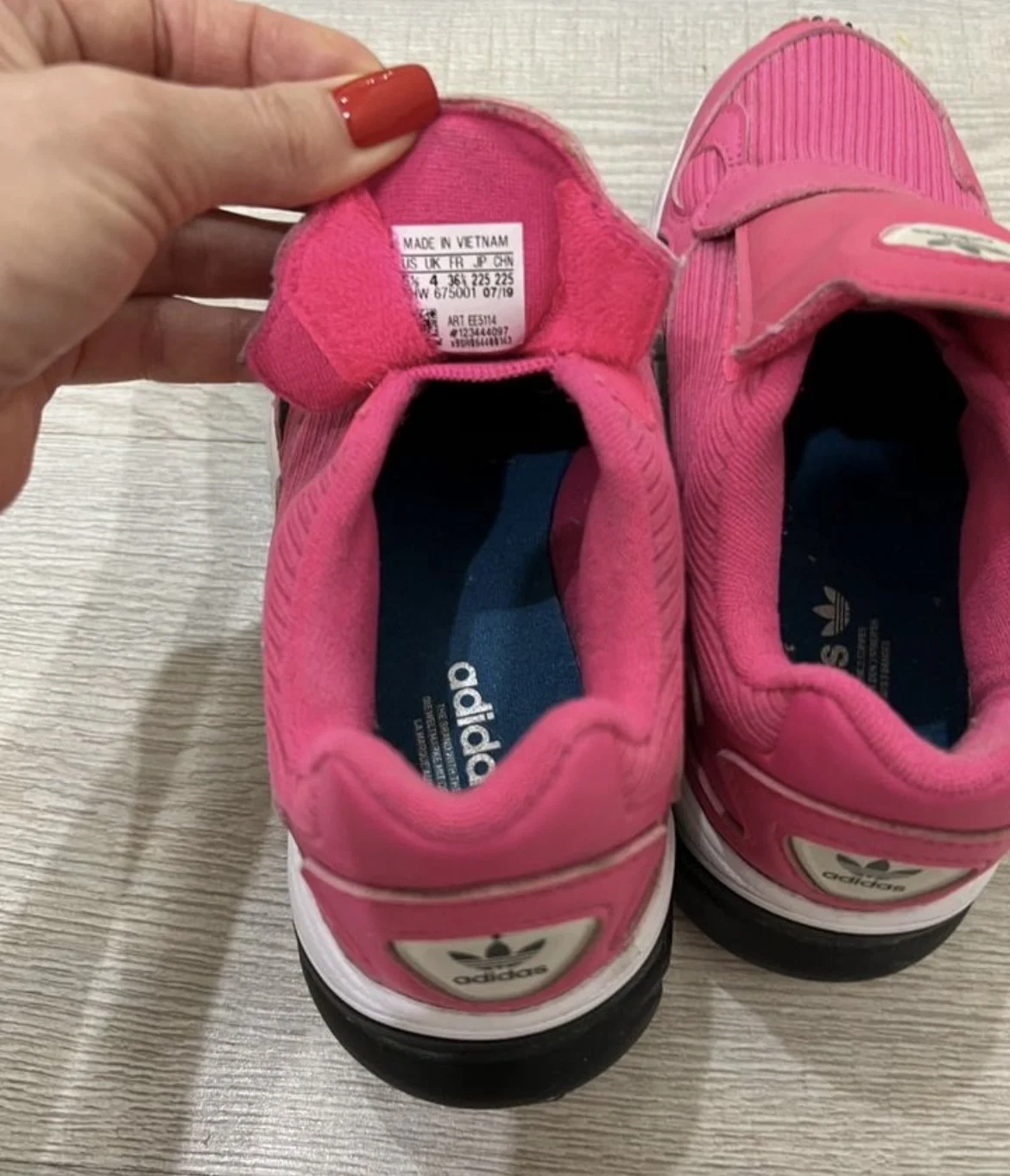 Кроссовки Adidas - миниатюра 3