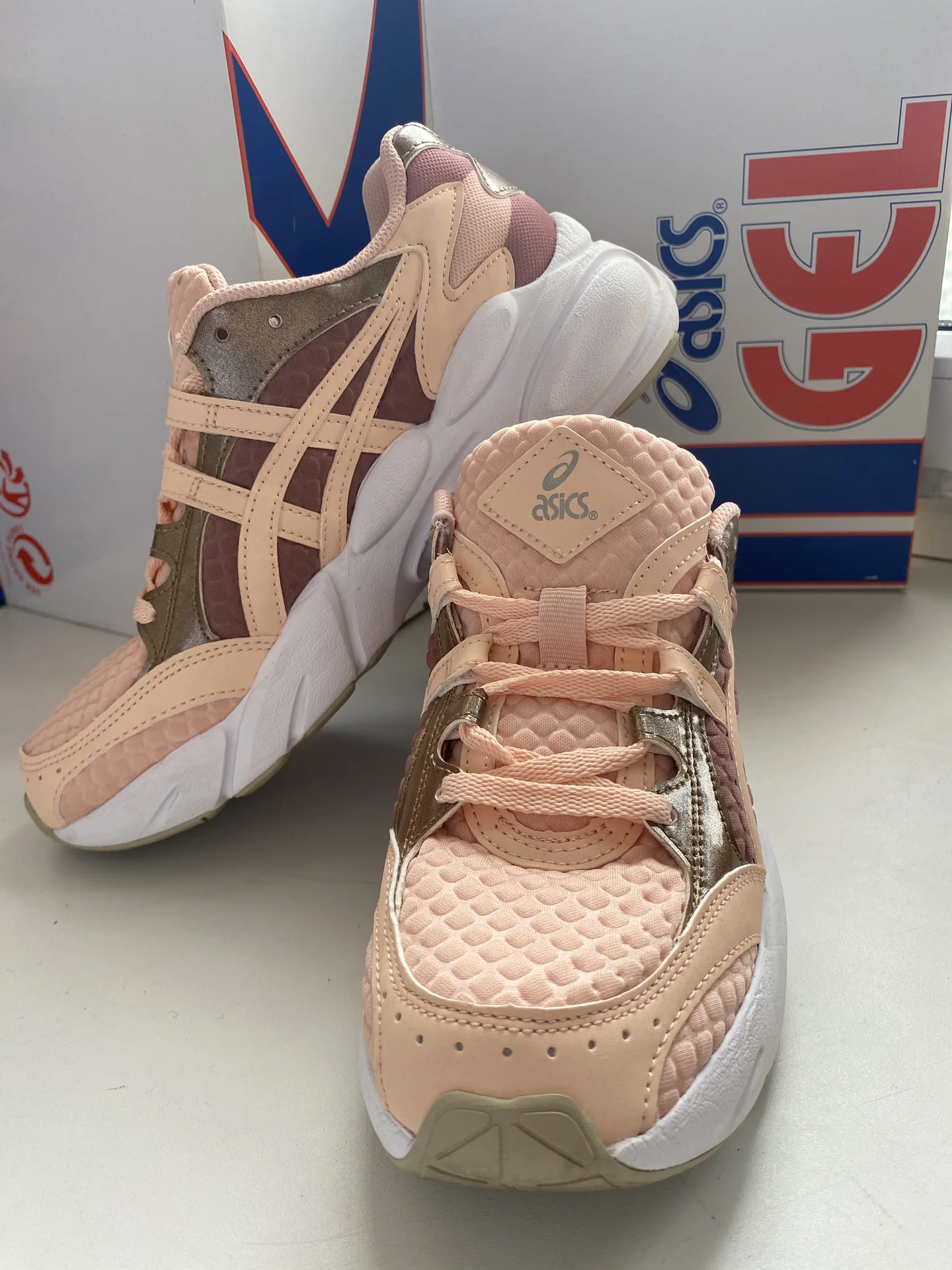 Кроссовки женские Asics breeze , гель. - миниатюра 3