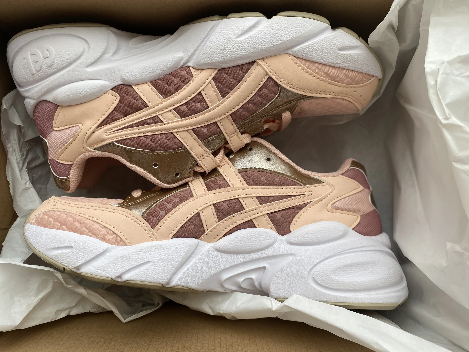 Кроссовки женские Asics breeze , гель. - миниатюра 6