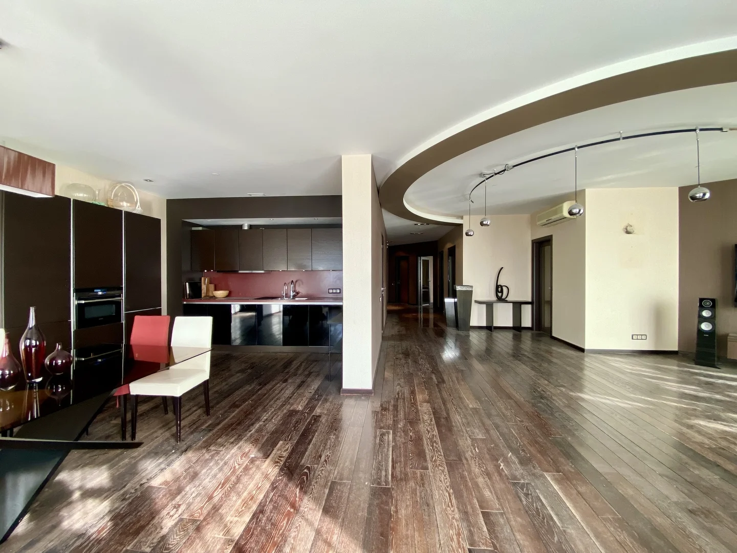 Банкротные торги: Квартира: 3-к. квартира, 187,5 м², 32/50 эт. - миниатюра 2