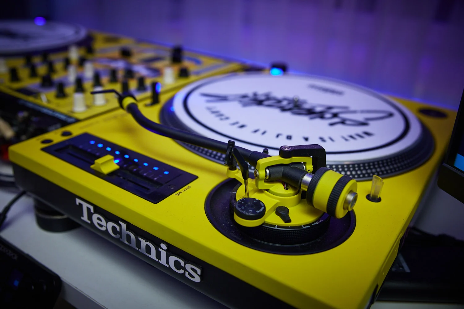 Technics SL1200 MK5 G - миниатюра 8