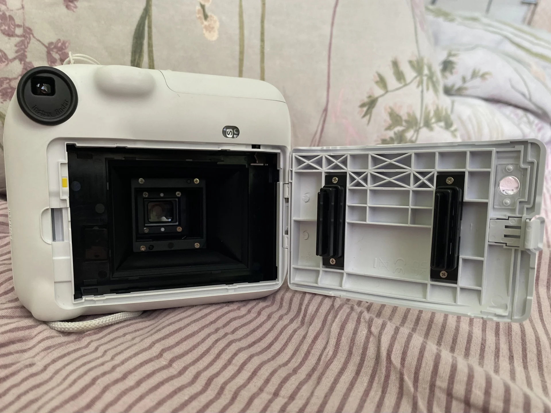 Моментальная фотокамера Fujifilm Instax Mini 12 - миниатюра 5