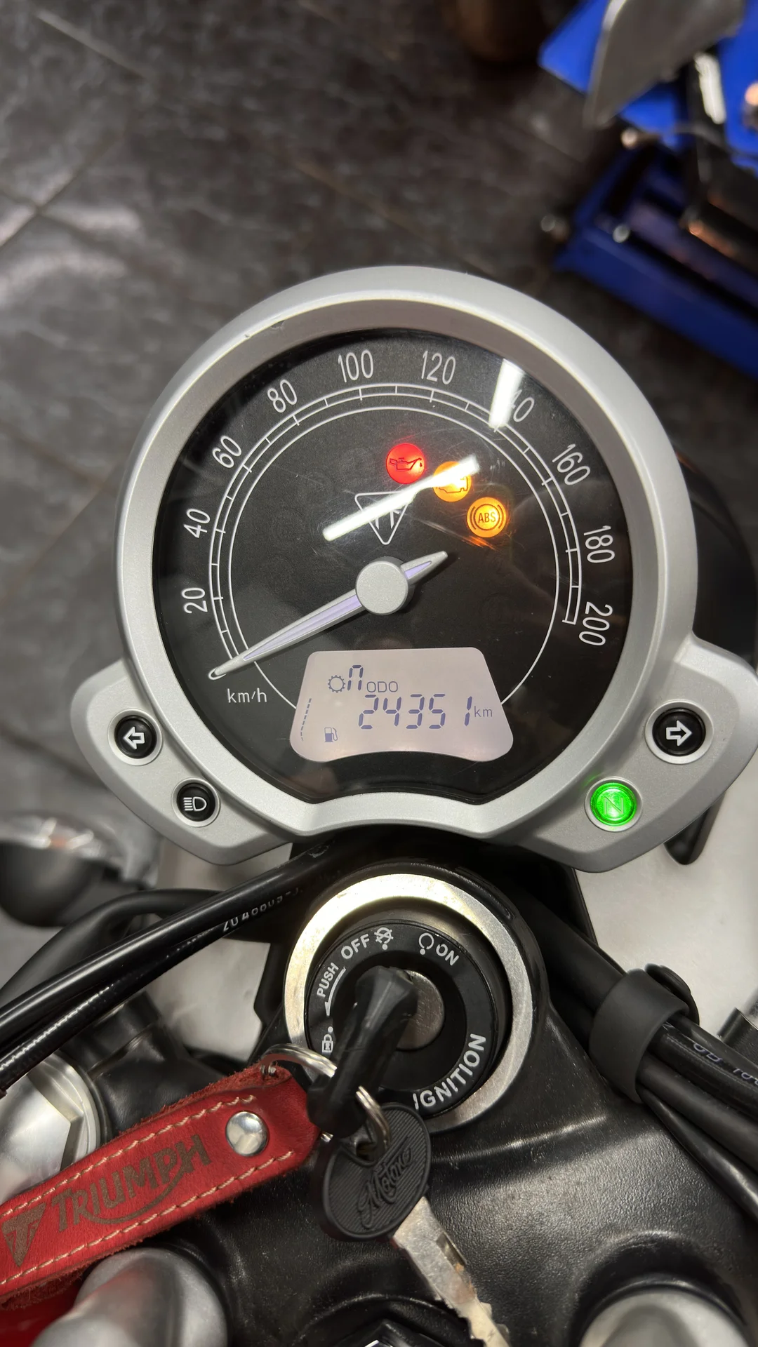 Triumph street twin 900 2019 - миниатюра 16