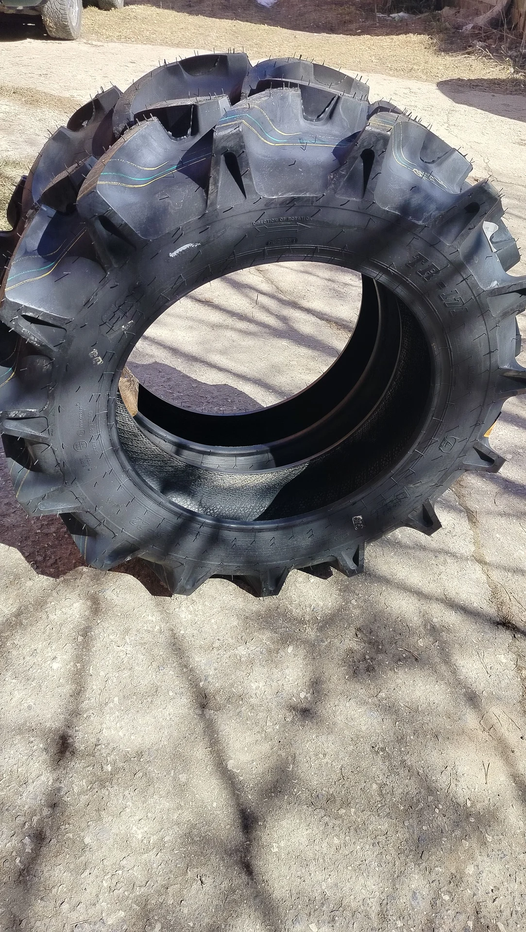 Шины 9.5-22 (9.50-22) елочка 6PR BKT TR 144 индия - миниатюра 6