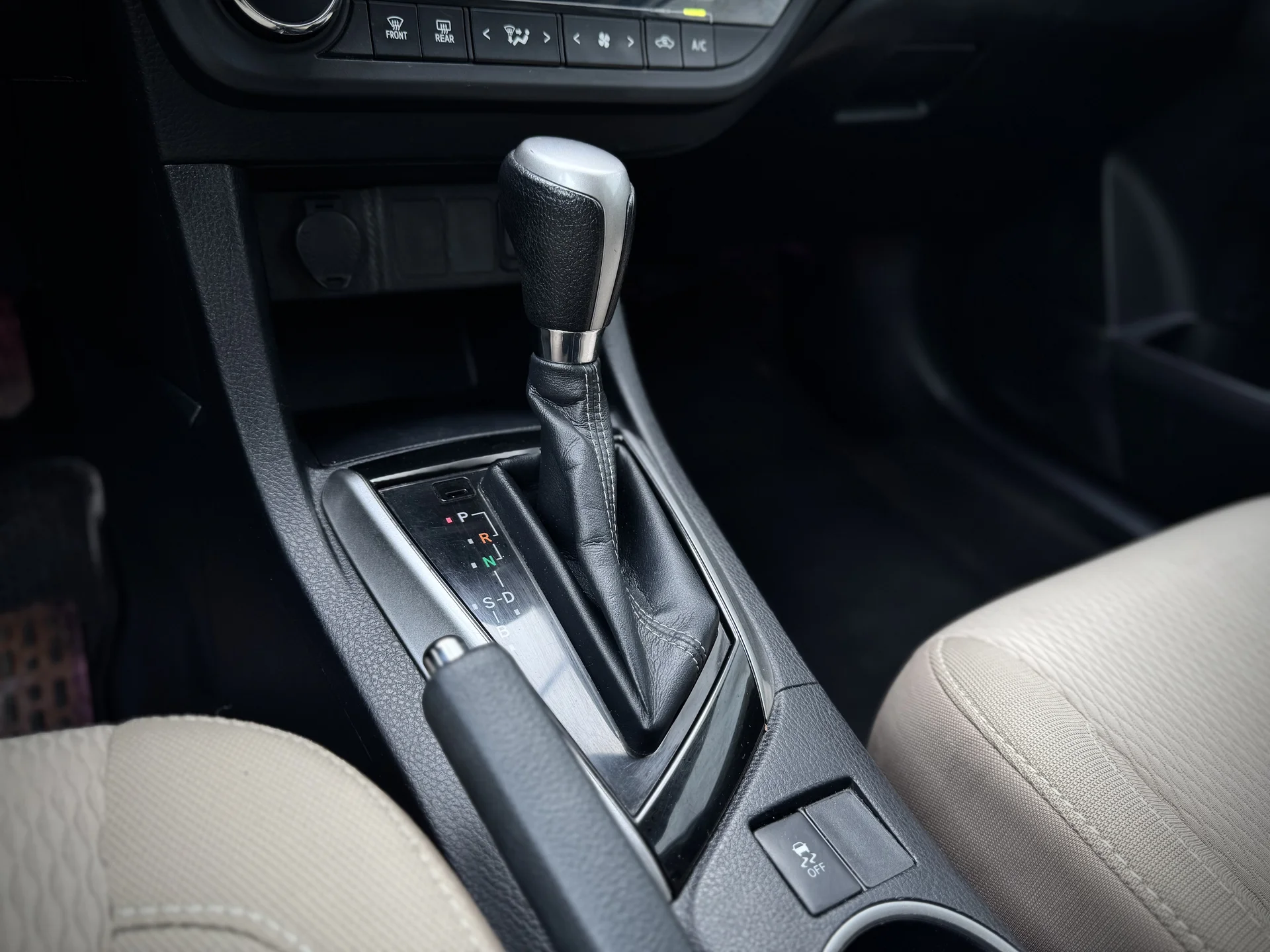 Toyota Corolla 2014 - миниатюра 33