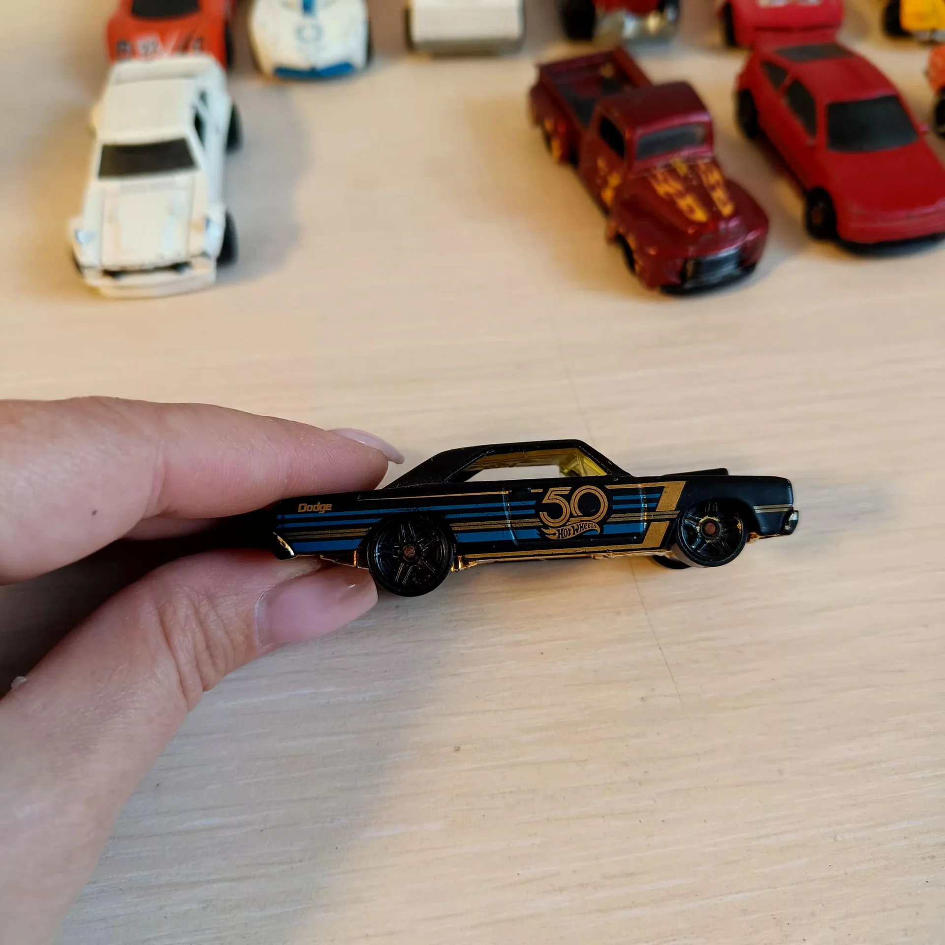 Игрушечные машинки Hot Wheels - миниатюра 2