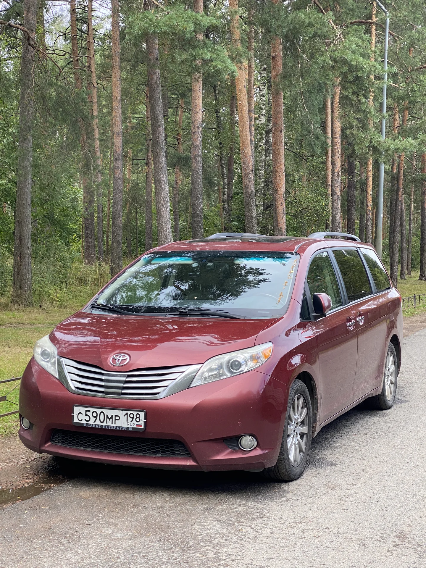 Toyota sienna 3 - миниатюра 7