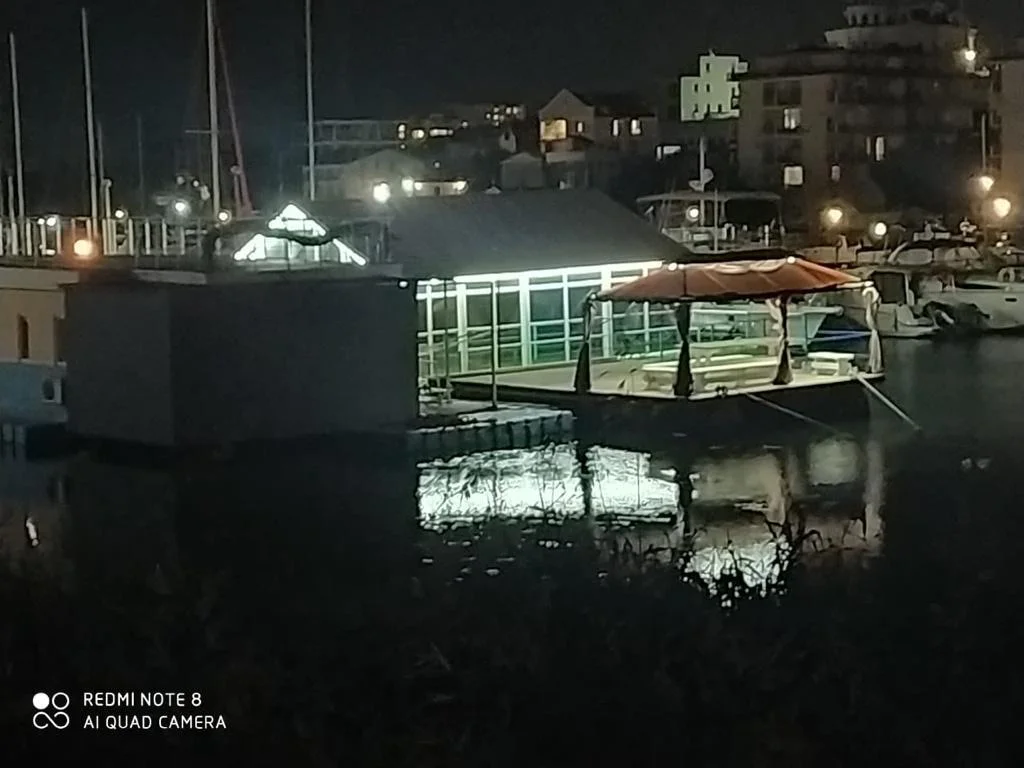 Дом на воде в Севастополе - миниатюра 11