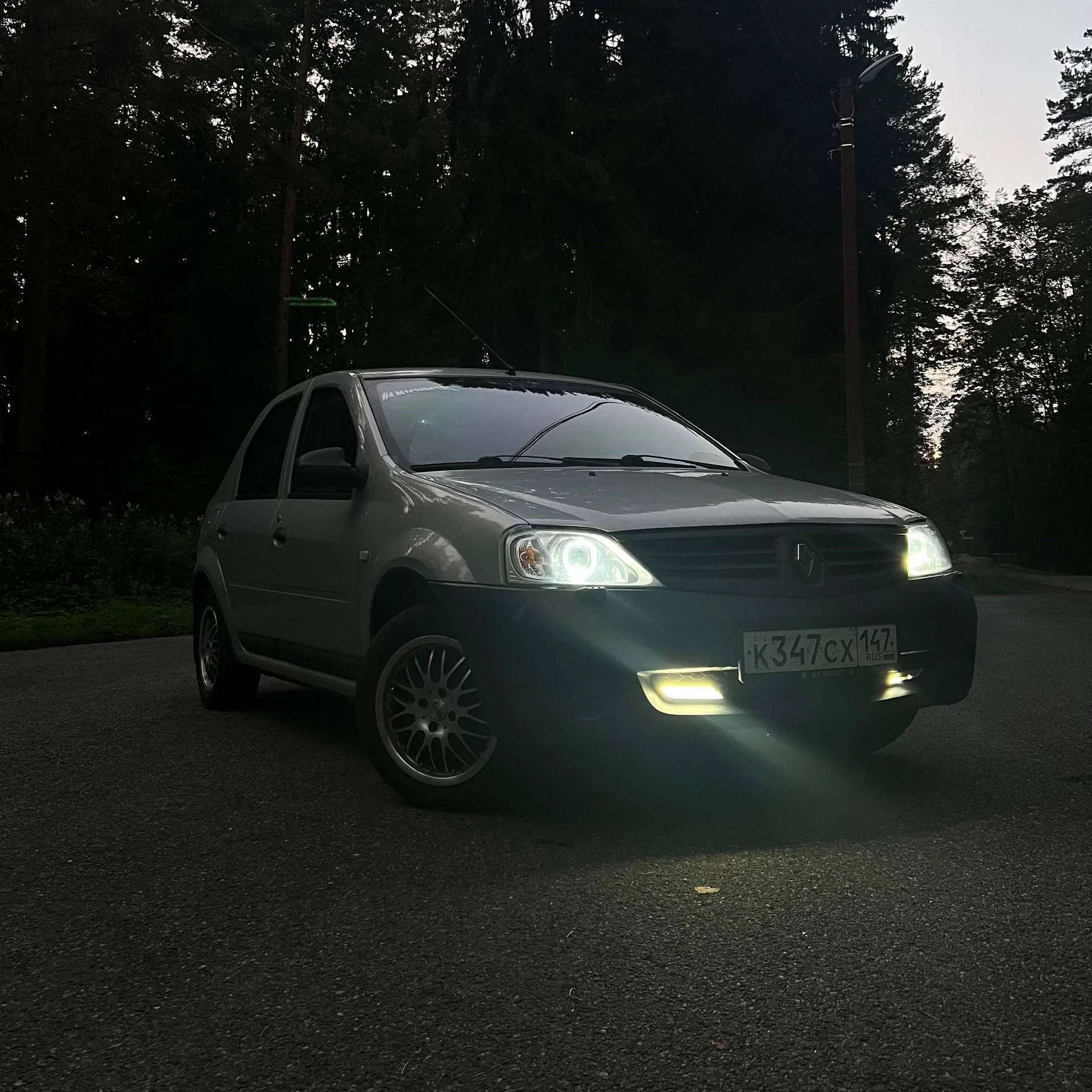 Renault Logan 1 1.4 2006 - миниатюра 4