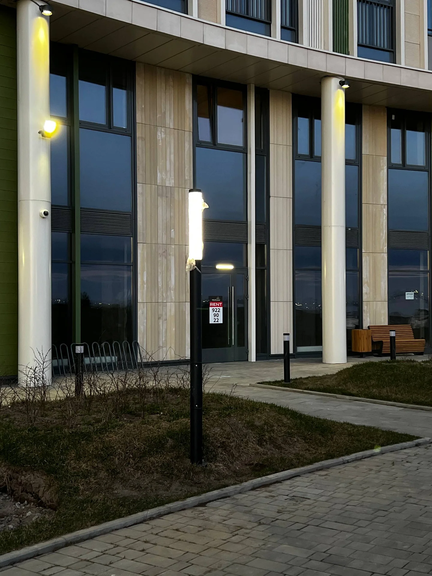 ПСН 96,3 м², 1 этаж, витринные окна — наб. Миклухо‑Маклая, ЖК SeaView
