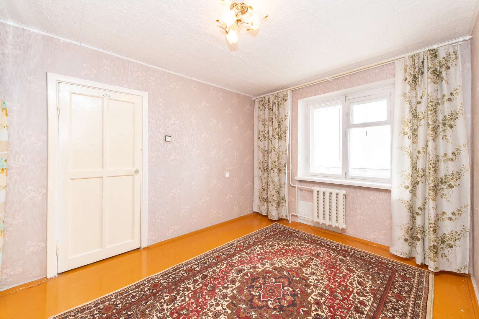 Продам трехкомнатную квартиру в центре - миниатюра 4