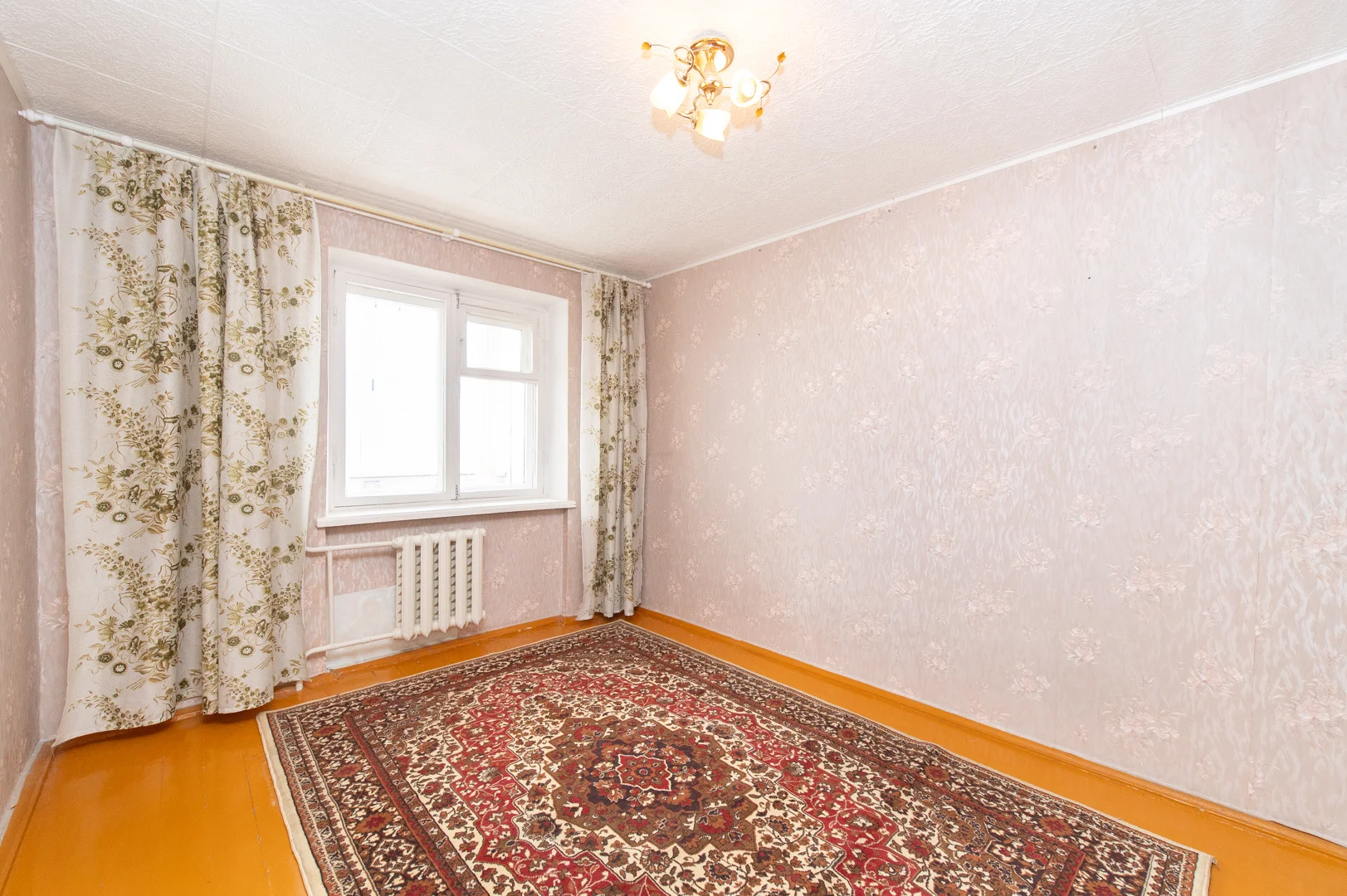 Продам трехкомнатную квартиру в центре - миниатюра 5