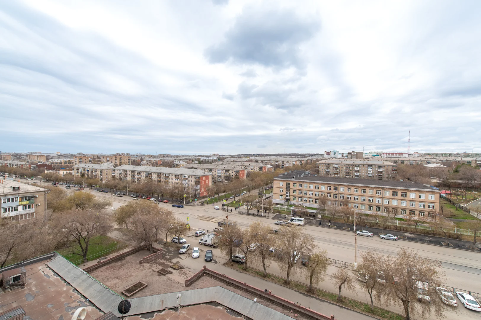 Продам трехкомнатную квартиру в центре - миниатюра 20
