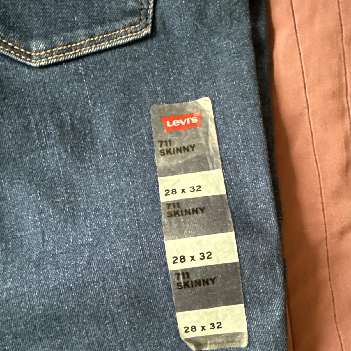 Джинсы Levi’s 711 скини женские - миниатюра 2
